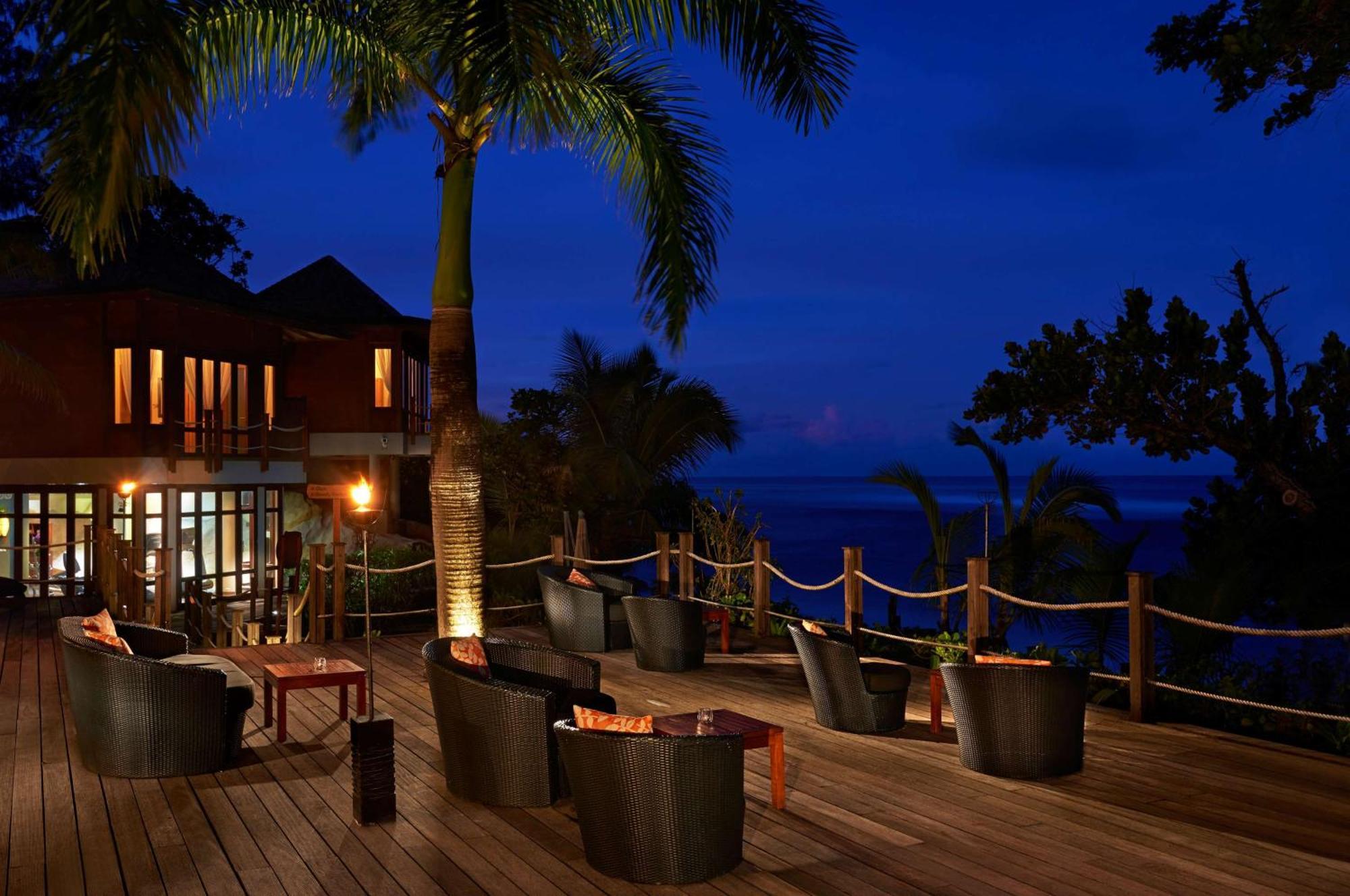 Doubletree By Hilton Seychelles Allamanda Resort & Spa Takamaka Dış mekan fotoğraf