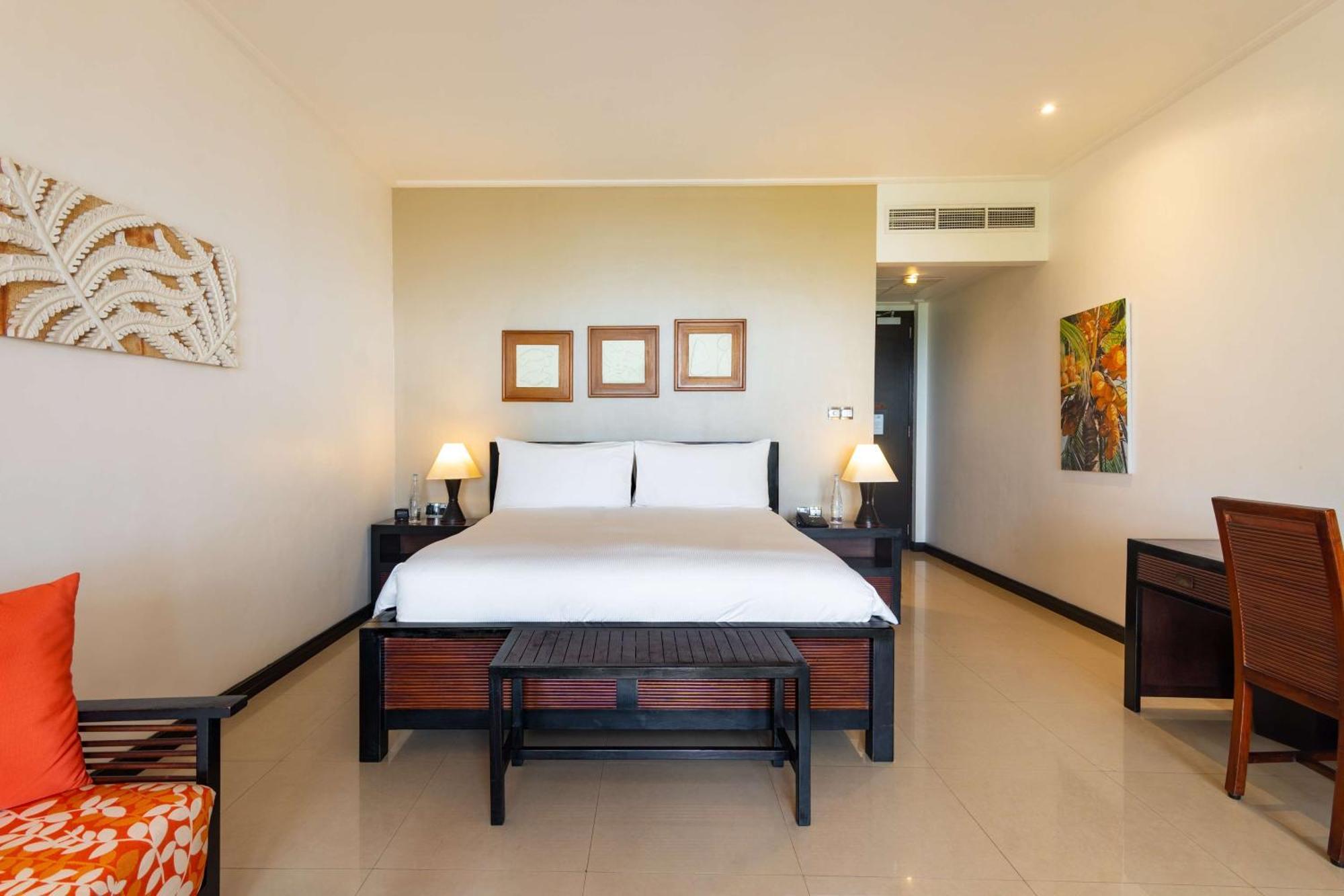 Doubletree By Hilton Seychelles Allamanda Resort & Spa Takamaka Dış mekan fotoğraf