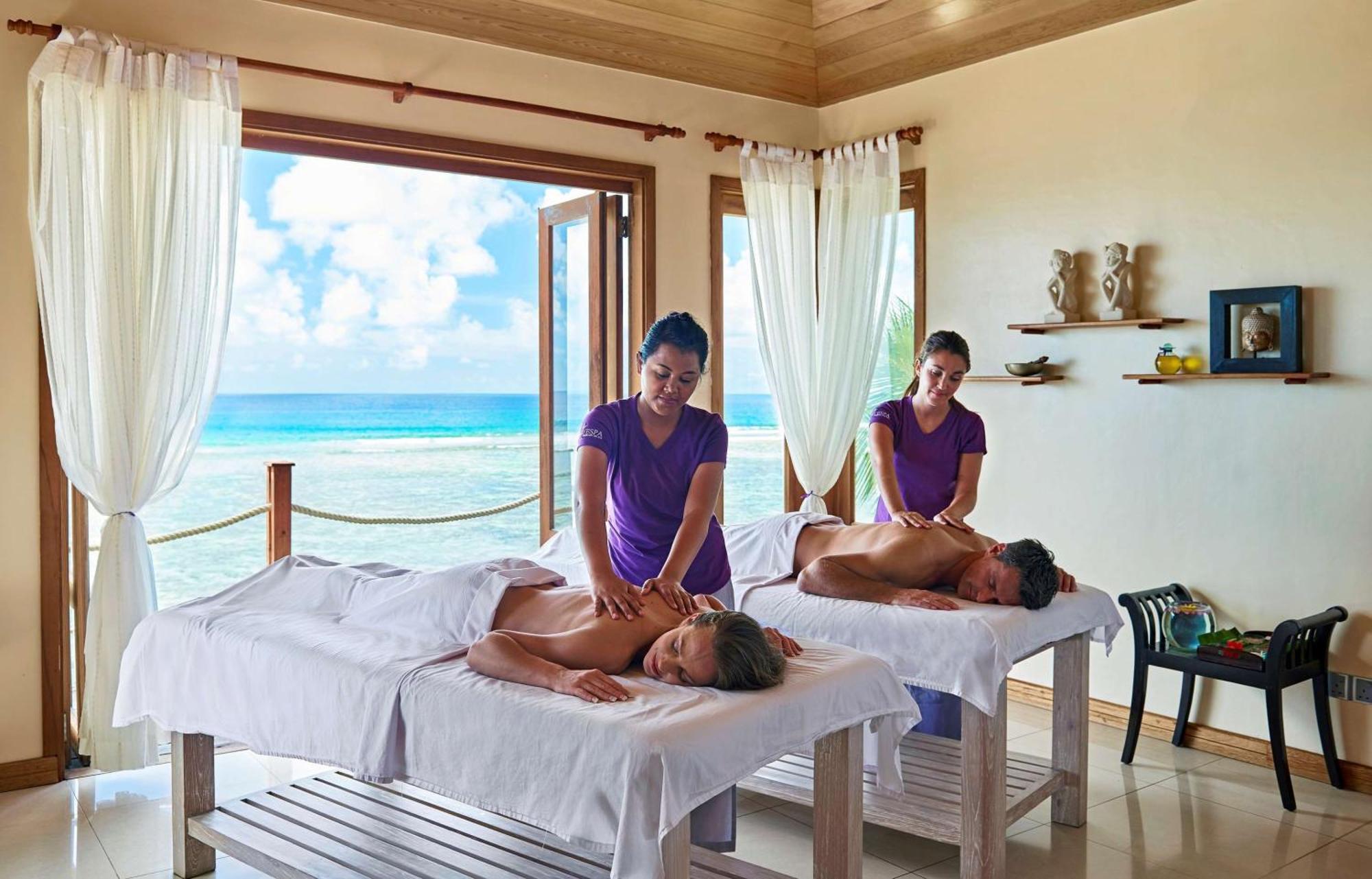 Doubletree By Hilton Seychelles Allamanda Resort & Spa Takamaka Dış mekan fotoğraf