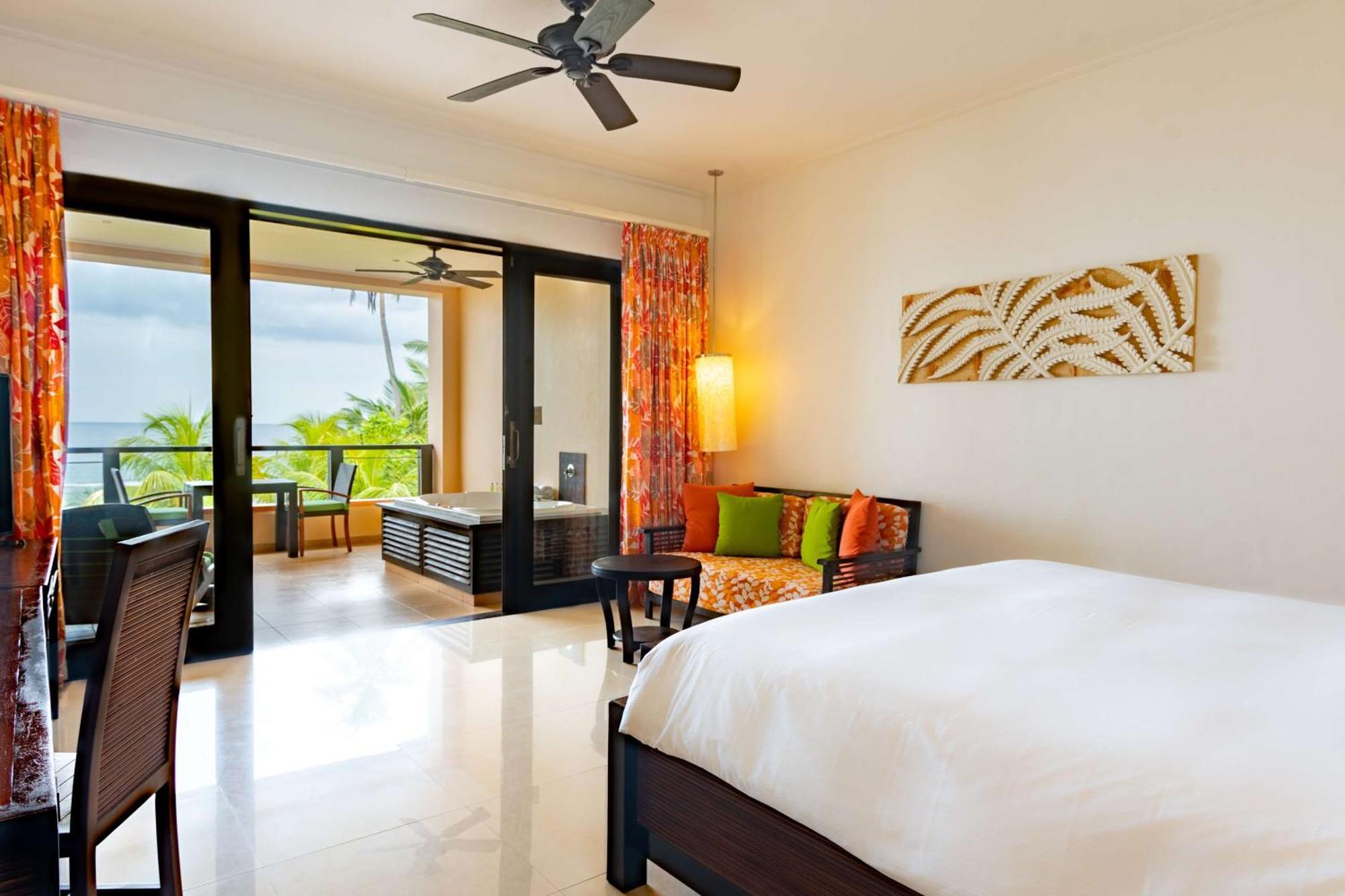 Doubletree By Hilton Seychelles Allamanda Resort & Spa Takamaka Dış mekan fotoğraf
