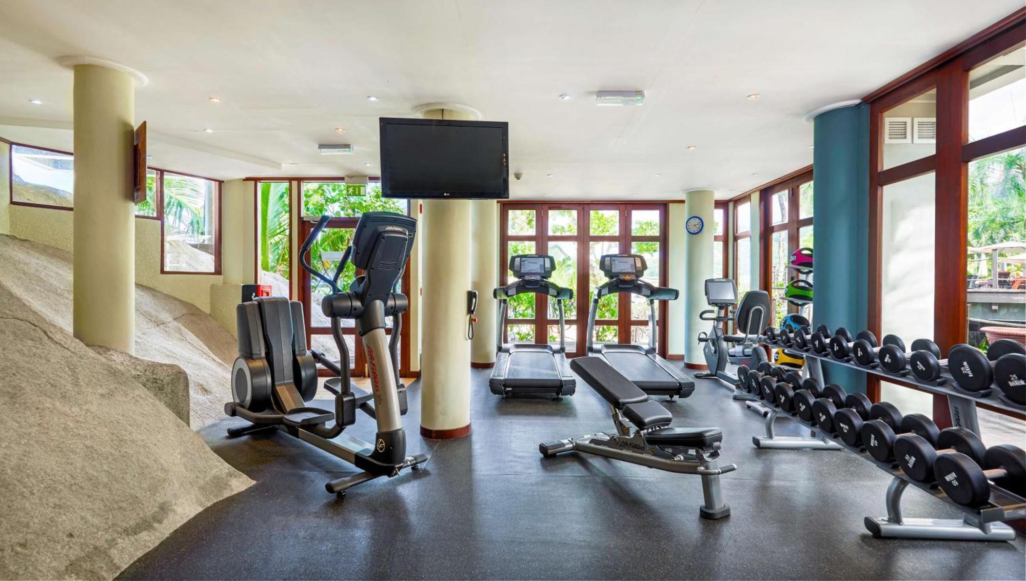 Doubletree By Hilton Seychelles Allamanda Resort & Spa Takamaka Dış mekan fotoğraf