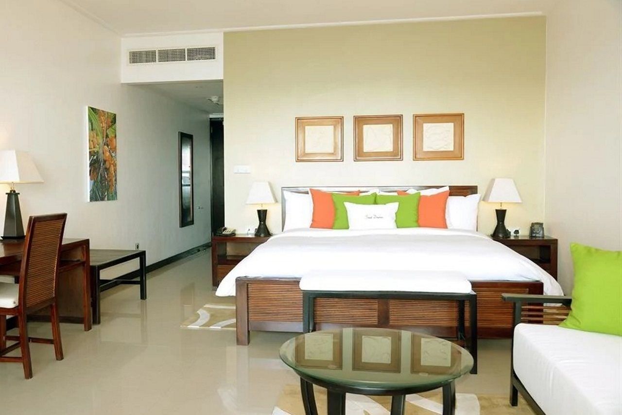 Doubletree By Hilton Seychelles Allamanda Resort & Spa Takamaka Dış mekan fotoğraf